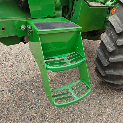 John Deere 10-20 series step with battery box